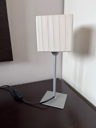 2 Lámparas Mesita Noche Tela y Metal