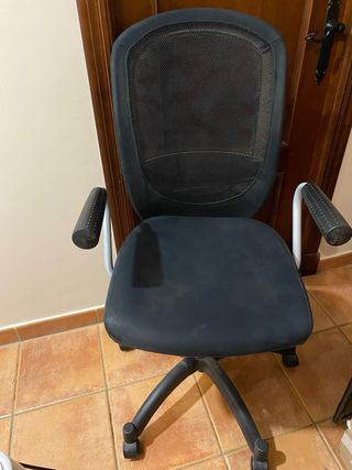 Silla de estudio negra