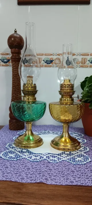 2 Lámparas de aceite estilo antiguo
