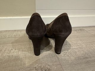 Zapatos Geox ante marrón tacón