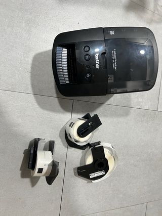 Brother QL-700 Impresora de Etiquetas Profesional