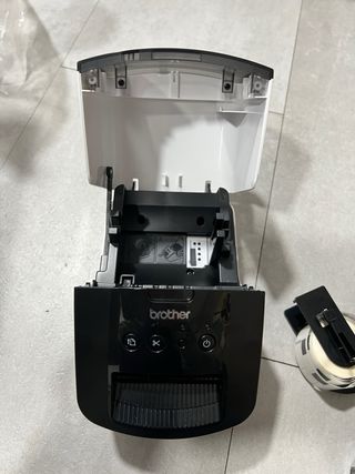 Brother QL-700 Impresora de Etiquetas Profesional