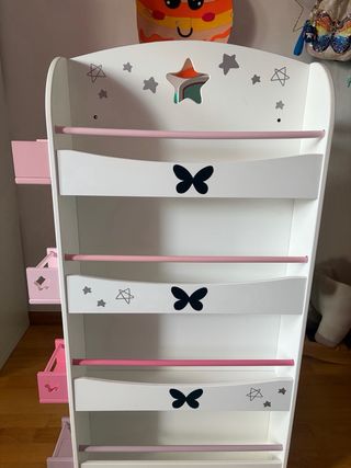 Libreria niña