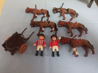 Lote Hípica Playmobil: Caballos y Carro