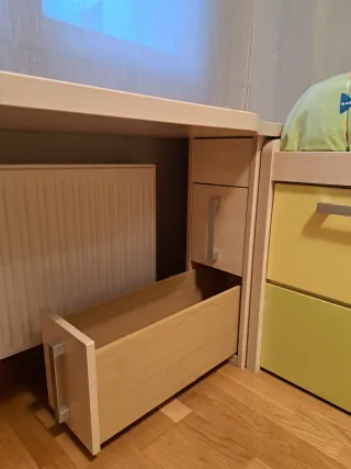 Dormitorio infantil juvenil completo de madera