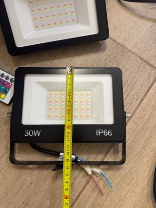 Focos LED 30W IP66 RGB con Mando