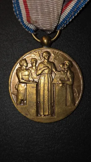 Medalla Devouement National Oro