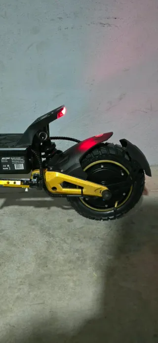 Patinete Eléctrico Doble Motor 2400W