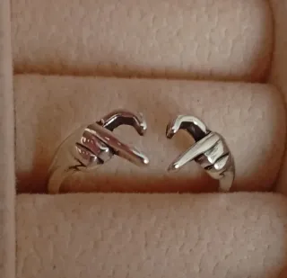 Anillo de Corazón con Dedos Ajustable