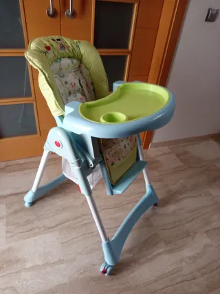 Trona bebé regulable en altura y reclinable