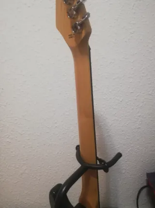 Guitarra Eléctrica GTX 18 Applause Negra