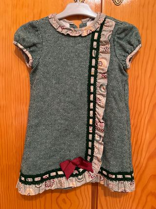 Vestido niña verde con volantes