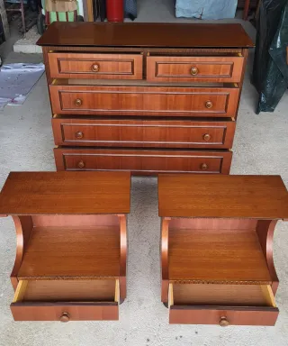 Comò con specchio e 2 comodini