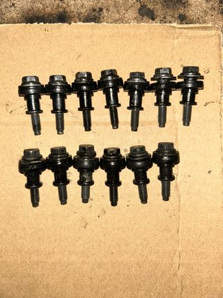 Tornillos tapa Seat Leon 1.9 TDI 150cv