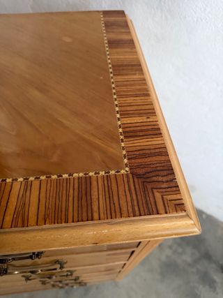 Cómoda de madera