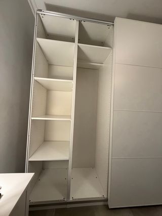 Armario blanco puertas correderas espejo