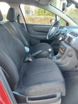 Citroen C4 1.6Hdi 90Cv ,pegatina B ,2009,