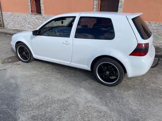 Volkswagen Golf 2001