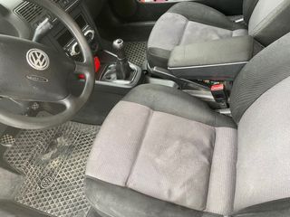 Volkswagen Golf 2001