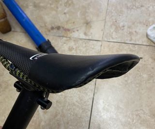 Sillín Tune Speedneedle Marathon Carbon