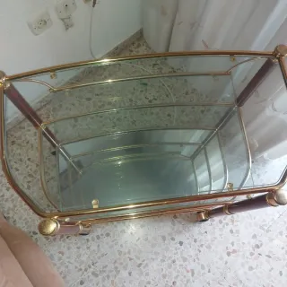 Mesa auxiliar cristal y madera con ruedas