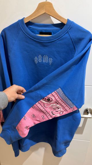 Sudadera Grimey Azul con Detalles Rosas