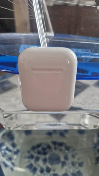 AirPods Apple