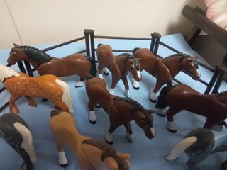 Lote 12 Caballos + 2 potros percherones Playmobil