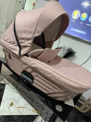 Carro de bebé rosa kunert iventu