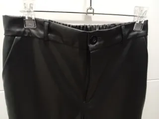Pantalón engomado negro unisex