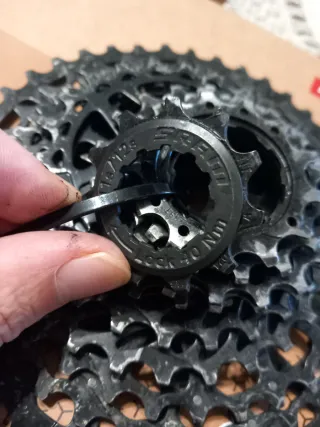 Cassette SRAM 11v 10-42 (Núcleo HG)