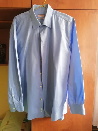 Traje de hombre gris para boda