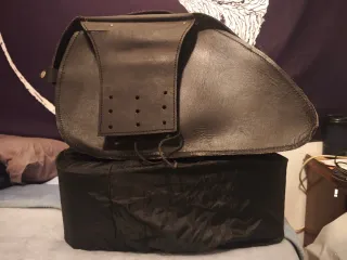 Alforjas Cuero Rígido Moto Custom + Fundas Lluvia