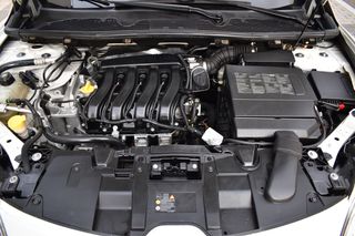 Renault Megane AUTENTHIQUE 1.6i 100 cv 5 puertas