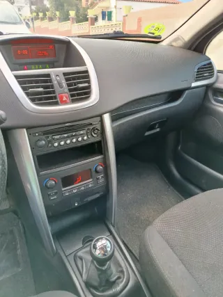 Peugeot 207 2007