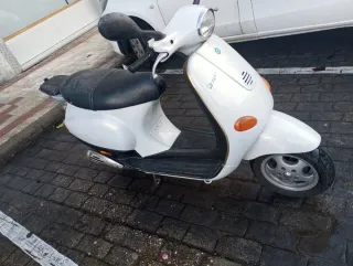 Piaggio Vespa ET2 50cc Blanca nacar