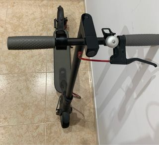 Patinete Eléctrico Xiaomi Modelo M365 + casco