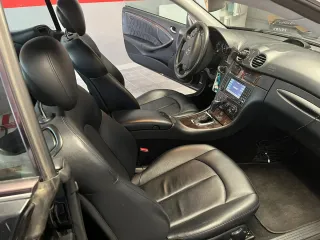Mercedes-Benz  CLK 2006