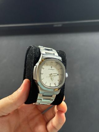 Reloj Poedagar Plata y Blanco