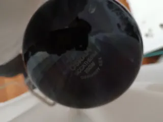 Lámpara de mesa beige y azul