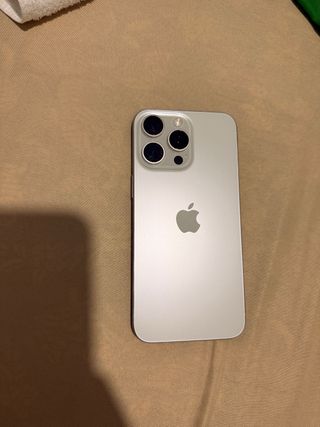 iPhone 15 Pro Max Titanio Blanco