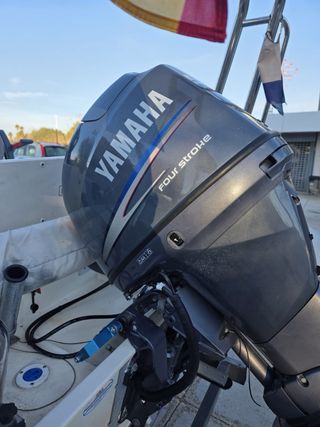 Motor Yamaha 50 CV 4 Tiempos