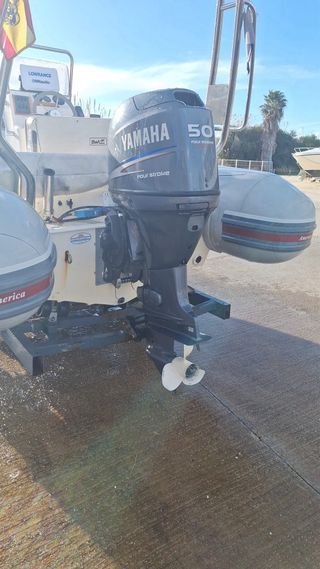 Motor Yamaha 50 CV 4 Tiempos