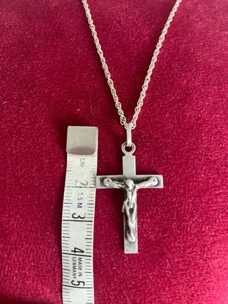 Collana con pendente vintage croce Gesù