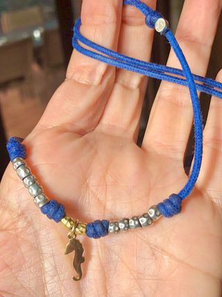 Collana Dodo cordino blu con cavalluccio marino