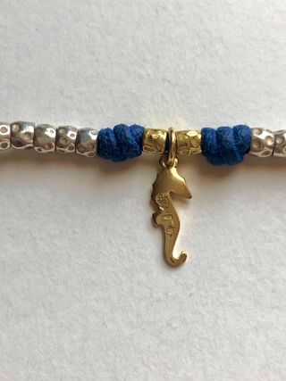 Collana Dodo cordino blu con cavalluccio marino