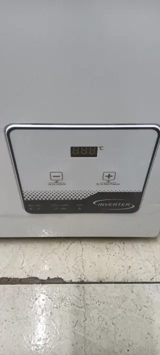 Congelador ARCO Benavent 84x64x55 SEMI NUEVO