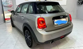 Mini Cooper automático con libro de mantenimiento