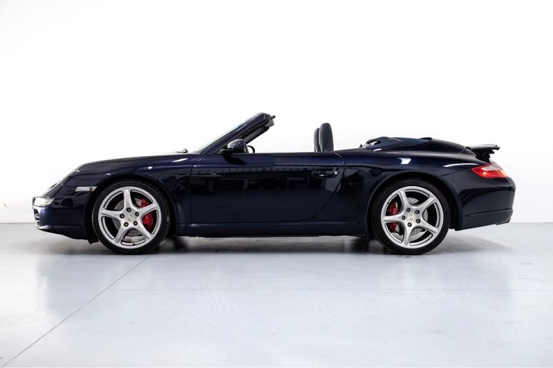 Porsche 911 Carrera S  2005 - foto 1
