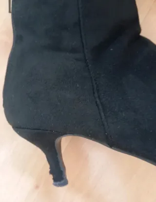 Botines negros tacón